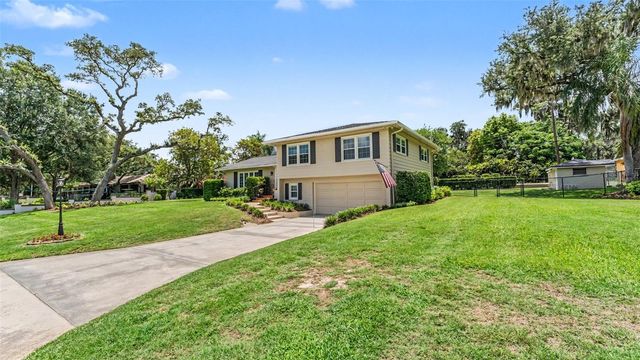 715 LAUREL LANE, Lakeland, FL 33813