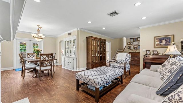 715 LAUREL LANE, Lakeland, FL 33813