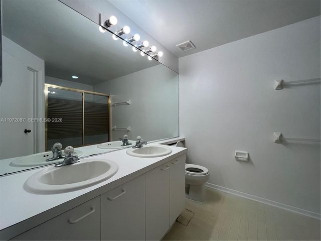 8064 Sanibel Dr, Tamarac, FL 33321