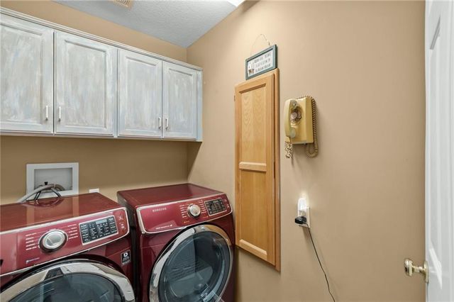 1720 N 150th Street, Basehor, KS 66007