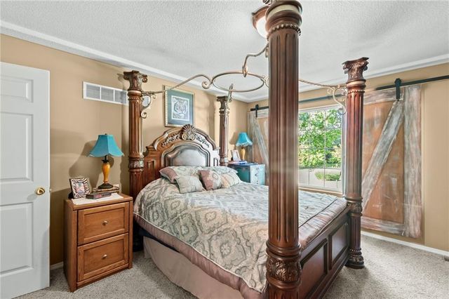 1720 N 150th Street, Basehor, KS 66007
