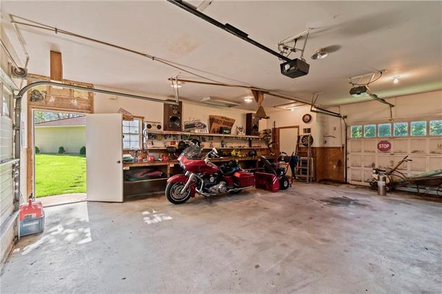 1720 N 150th Street, Basehor, KS 66007