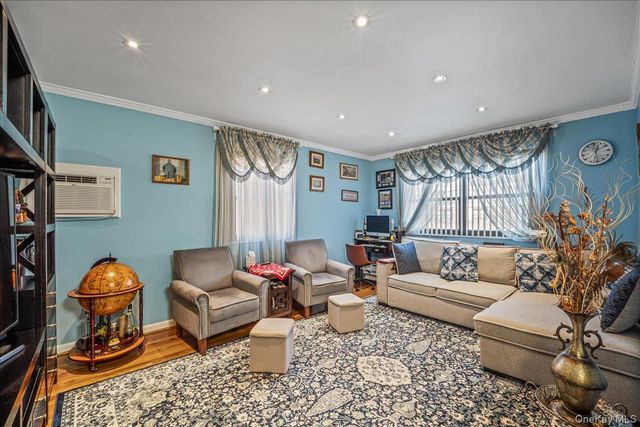 155-14 86 Street 2F, Howard Beach, NY 11414