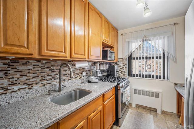 155-14 86 Street 2F, Howard Beach, NY 11414