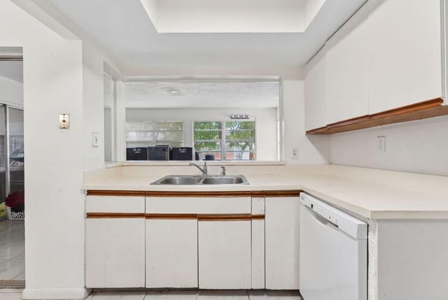 4955 NW 47th Terrace, Tamarac, FL 33319