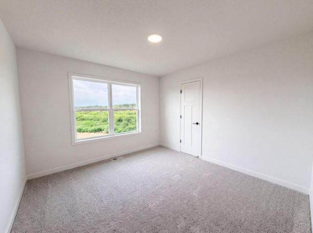 843 Londonderry Lane NW, Rochester, MN 55901