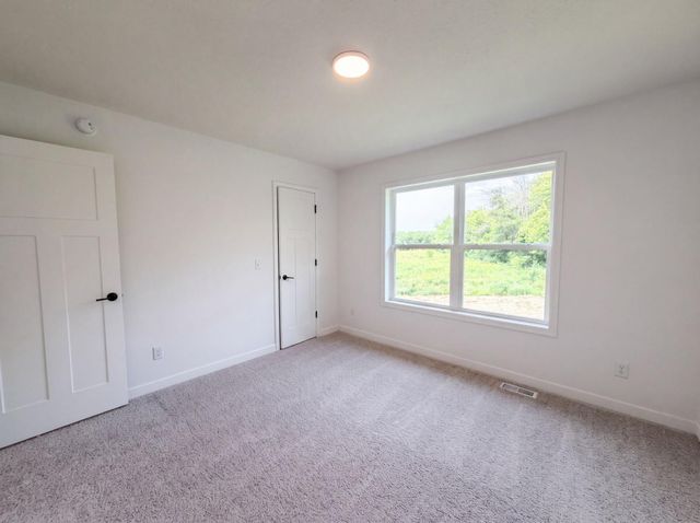 843 Londonderry Lane NW, Rochester, MN 55901