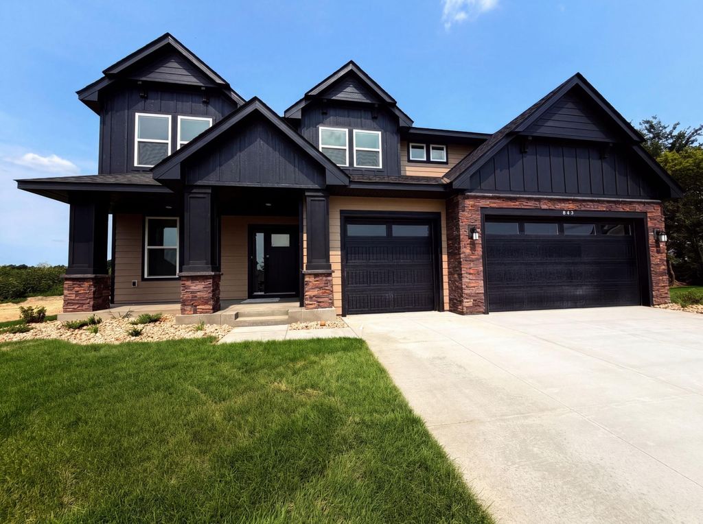 843 Londonderry Lane NW, Rochester, MN 55901