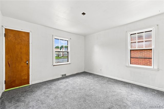 1915 Hyde Park Boulevard, Niagara Falls, NY 14305