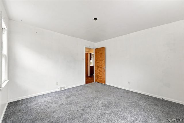 1915 Hyde Park Boulevard, Niagara Falls, NY 14305