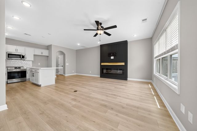145 Dameron Drive, Hendersonville, TN 37075