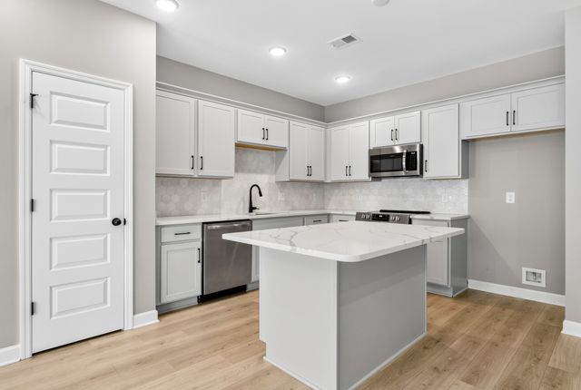 145 Dameron Drive, Hendersonville, TN 37075