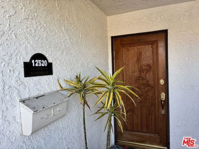 12520 Sanford Street, Los Angeles, CA 90066