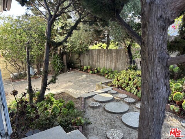 12520 Sanford Street, Los Angeles, CA 90066