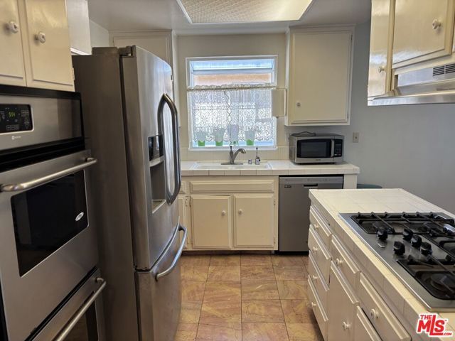 12520 Sanford Street, Los Angeles, CA 90066