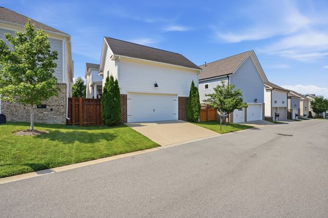 208 Moray Ct, Franklin, TN 37064