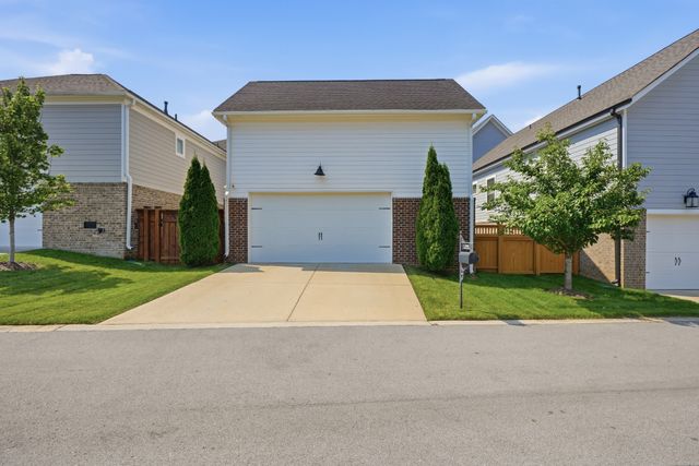 208 Moray Ct, Franklin, TN 37064