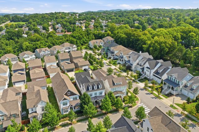 208 Moray Ct, Franklin, TN 37064