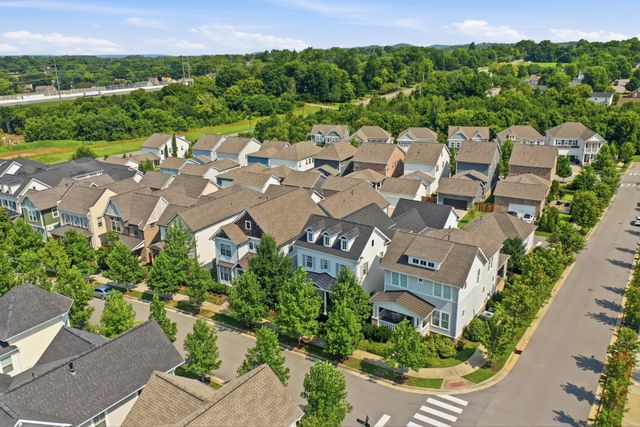 208 Moray Ct, Franklin, TN 37064