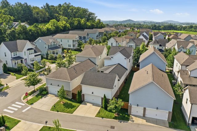 208 Moray Ct, Franklin, TN 37064