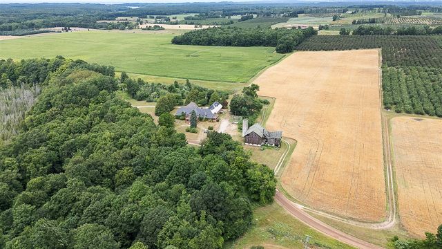 3604 W Lever Road, Hart, MI 49420