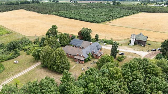 3604 W Lever Road, Hart, MI 49420