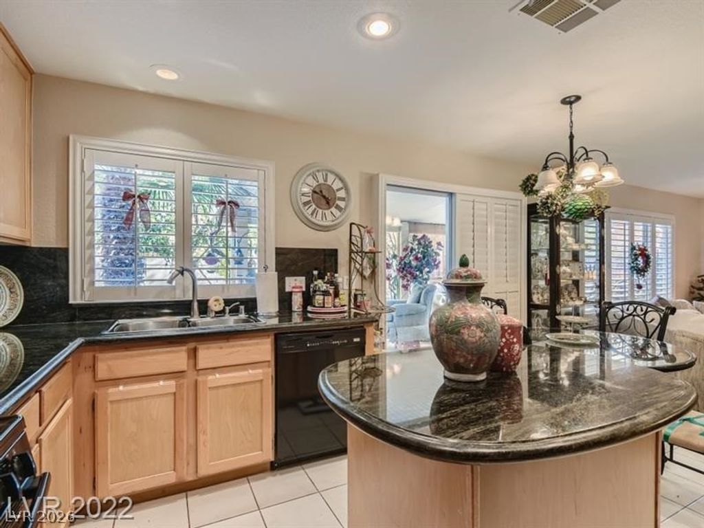 1428 Calle Montery Street, Las Vegas, NV 89117 — photo 4