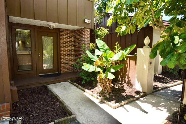 10 Cherokee Trail, Ormond Beach, FL 32174