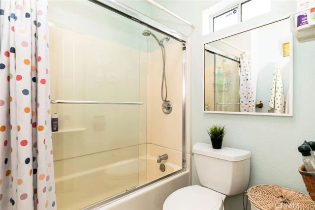 11020 Scoville Avenue, Sunland, CA 91040