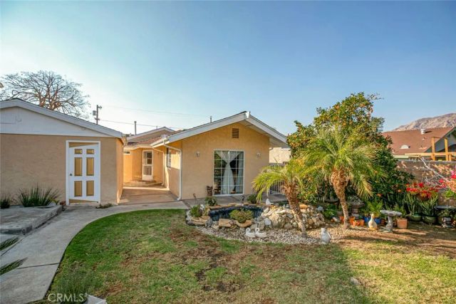 11020 Scoville Avenue, Sunland, CA 91040