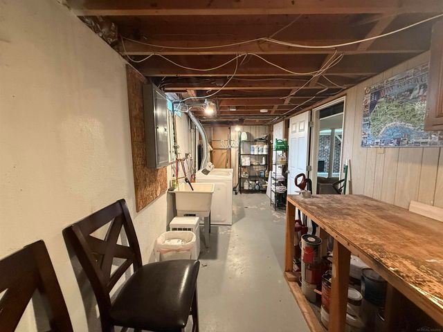 30850 Barrington Street, Westland, MI 48186