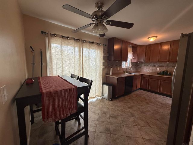 30850 Barrington Street, Westland, MI 48186