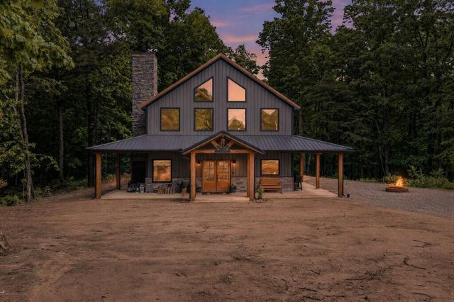 831 I B Maynard Street, Spencer, TN 38585