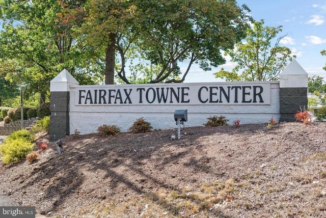 12276 FORT BUFFALO CIR #501, Fairfax, VA 22033