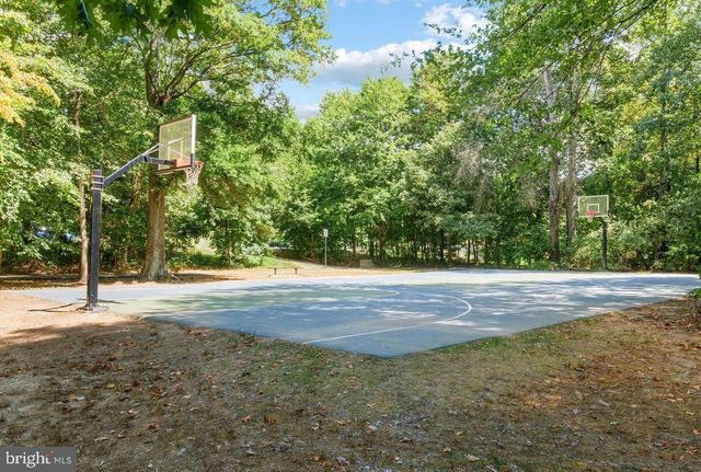 12276 FORT BUFFALO CIR #501, Fairfax, VA 22033