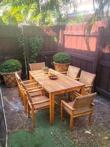 1309 NE 16th Ter 4, Fort Lauderdale, FL 33304