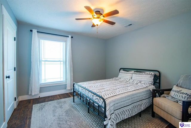 2974 Bacon Creek Road, Elizabethtown, KY 42701