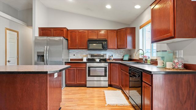 1580 Foxglove Ave, Richland, WA 99352