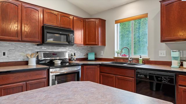 1580 Foxglove Ave, Richland, WA 99352