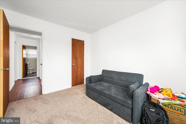 2665 FOX AVE, Abington, PA 19001