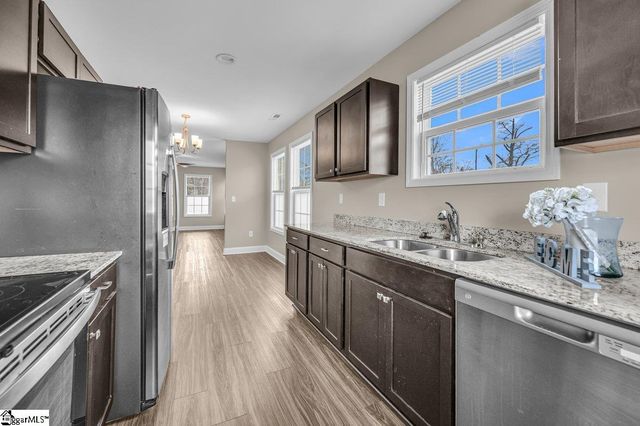 549 N Forest Street, Spartanburg, SC 29303