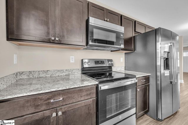 549 N Forest Street, Spartanburg, SC 29303