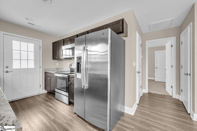 549 N Forest Street, Spartanburg, SC 29303