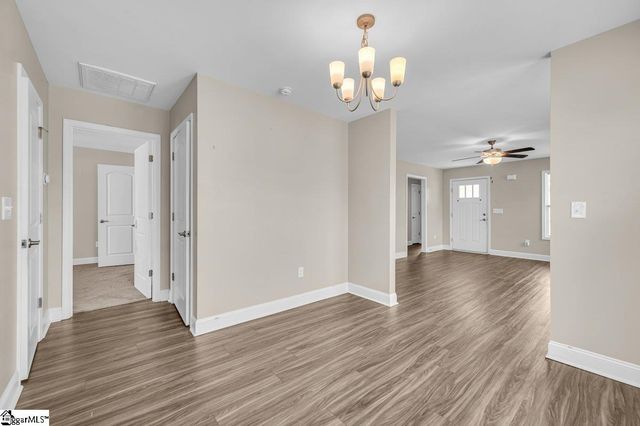 549 N Forest Street, Spartanburg, SC 29303