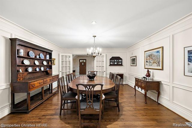 633 Hawthorne Street, Birmingham, MI 48009