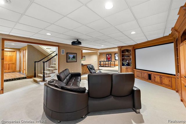 633 Hawthorne Street, Birmingham, MI 48009