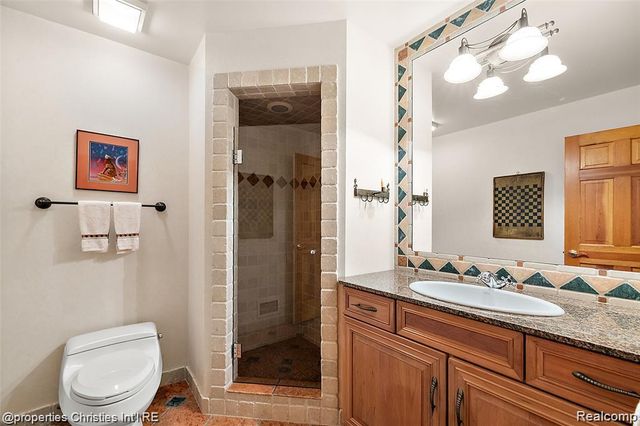 633 Hawthorne Street, Birmingham, MI 48009