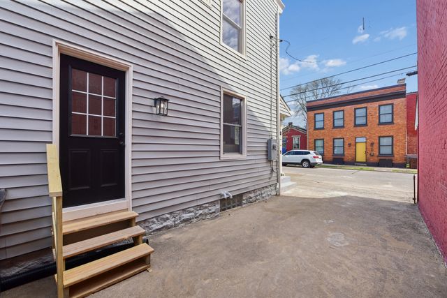 209 E 8th Street, Newport, KY 41071