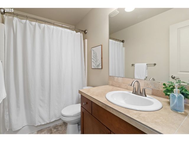 29229 Sw COSTA Cir E, Wilsonville, OR 97070