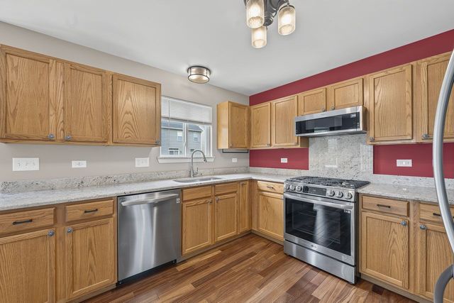 996 Timber Lake Drive, Antioch, IL 60002